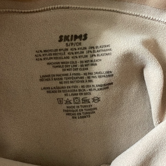 Seamless sculpt mid waist brief - Picture 4 of 4